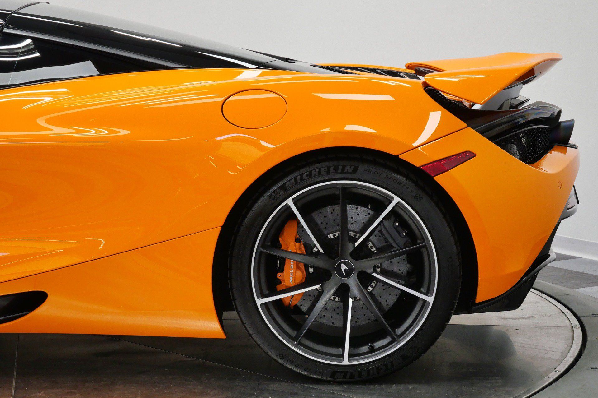 Used 2022 McLaren 720S Performance RWD image 56