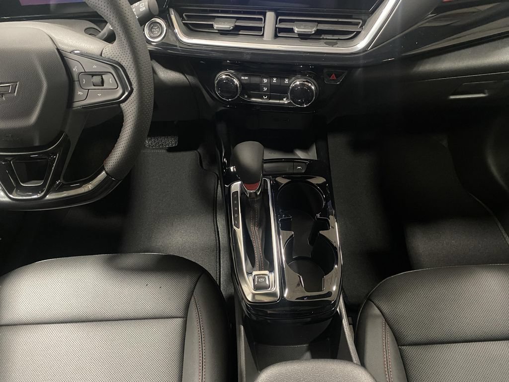 Used 2026 Chevrolet Trax RS w/ Sunroof Package FWD image 7