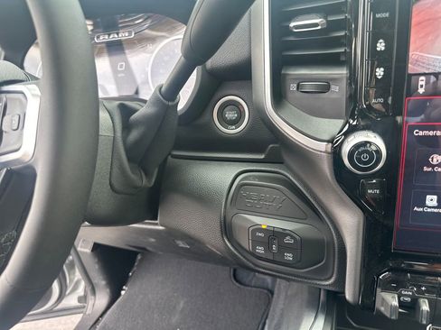 New 2026 RAM 2500 Big Horn AWD/4WD image 23