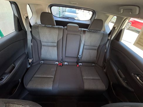 Used 2025 Nissan Rogue SV FWD image 35
