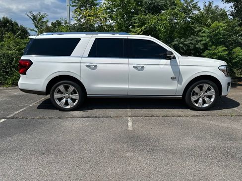 Used 2023 Ford Expedition Max King Ranch AWD/4WD image 2