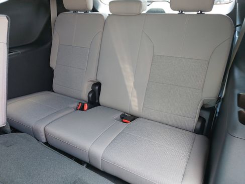 New 2025 GMC Acadia Elevation image 15