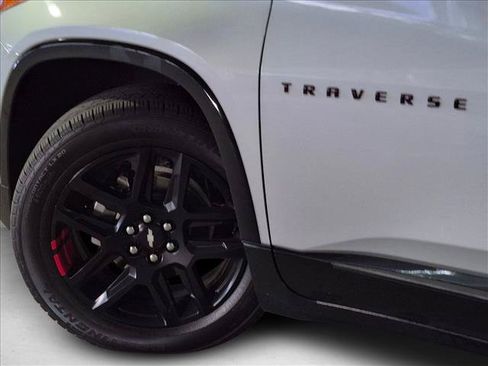Used 2019 Chevrolet Traverse Premier w/ Redline Edition FWD image 10