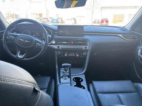 Used 2025 Genesis G70 2.5T RWD image 33