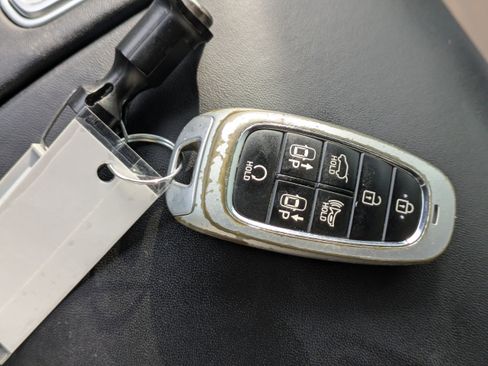 Certified 2023 Hyundai Santa Fe Limited image 37