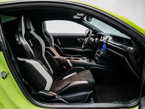 Used 2020 Ford Mustang Shelby GT500 w/ Technology Package image 61