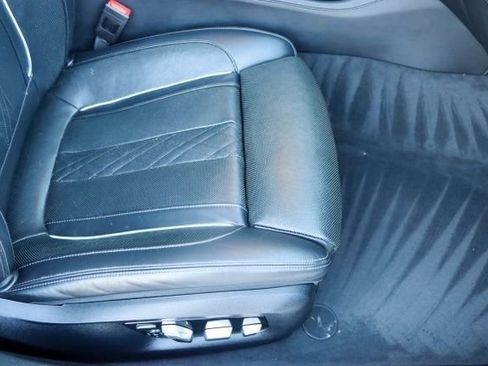 Used 2019 BMW 740i w/ Executive Package image 22