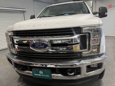 Used 2019 Ford F250 XLT w/ XLT Value Package AWD/4WD image 4
