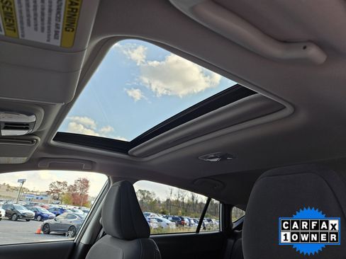 Certified 2025 Subaru Crosstrek 2.0i Premium image 35