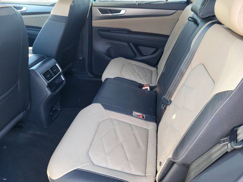 New 2025 Volkswagen Atlas Cross Sport SE image 20