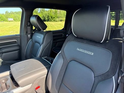 New 2026 RAM 1500 Laramie AWD/4WD image 14