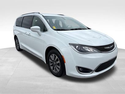 Used 2019 Chrysler Pacifica Touring-L Plus