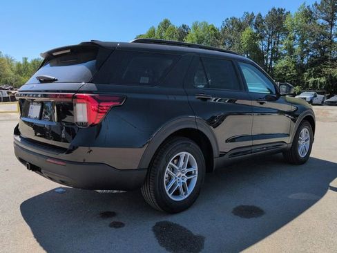 New 2026 Ford Explorer Active RWD image 4