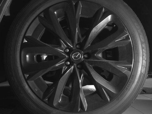 Certified 2025 MAZDA CX-90 3.3 Turbo w/ Premium Sport Pkg image 13