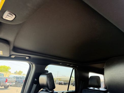 Used 2018 Ford Expedition Limited w/ Equipment Group 301A RWD image 18