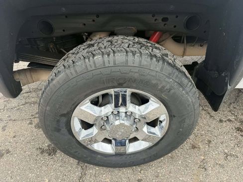 Used 2018 GMC Sierra 2500 SLT w/ Duramax Plus Package image 11