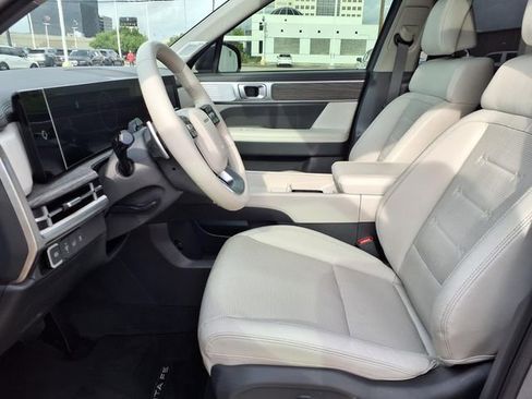 Used 2024 Hyundai Santa Fe Limited FWD image 4