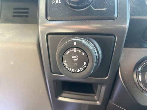 Used 2018 Ford F150 XLT w/ Equipment Group 302A Luxury image 40