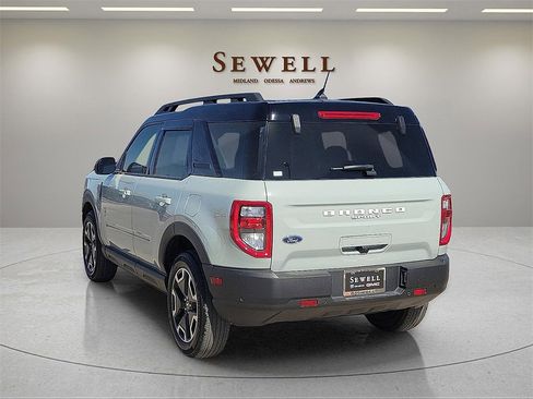 Used 2023 Ford Bronco Sport Outer Banks image 3