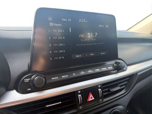 Used 2021 Kia Forte LXS image 13