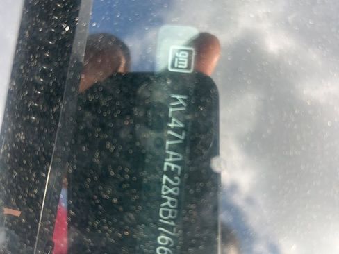 Used 2024 Buick Envista Preferred w/ Convenience I Package image 4