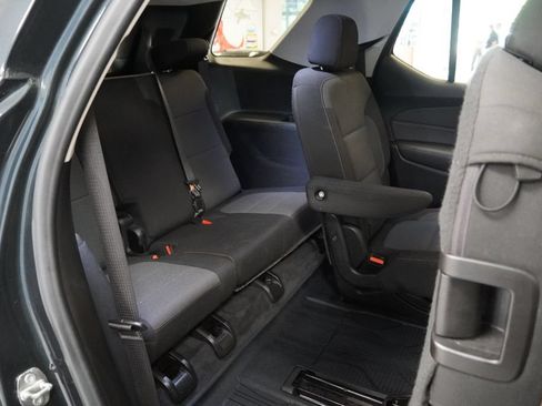 Used 2019 Chevrolet Traverse LT w/ LPO, Floor Liner Package AWD/4WD image 24
