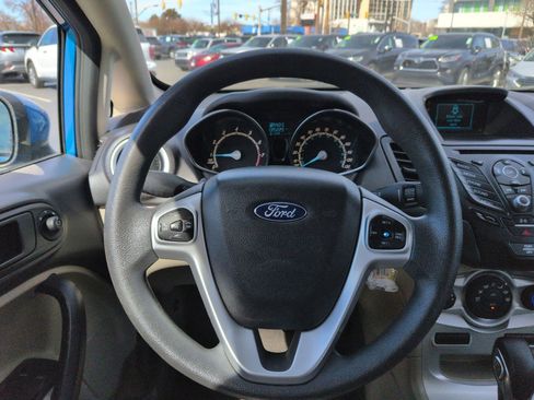 Used 2017 Ford Fiesta SE image 18