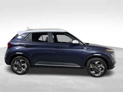 New 2026 Hyundai Venue SEL image 6