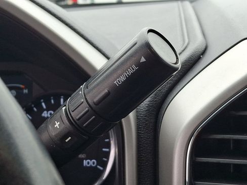 Used 2019 Ford F250 Lariat w/ Chrome Package image 22