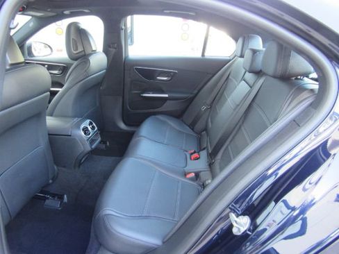 Used 2022 Mercedes-Benz C 300 Sedan image 20
