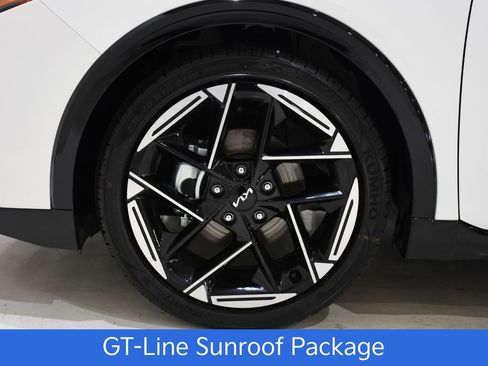 New 2025 Kia K4 GT-Line w/ GT-Line Premium Package image 6