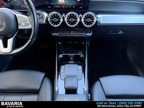 Used 2023 Mercedes-Benz GLB 250 4MATIC image 15