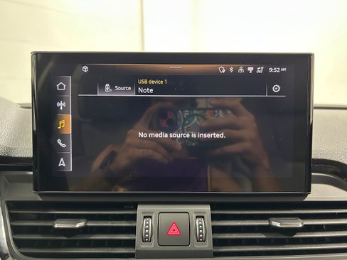 Used 2021 Audi Q5 Prestige AWD/4WD image 6