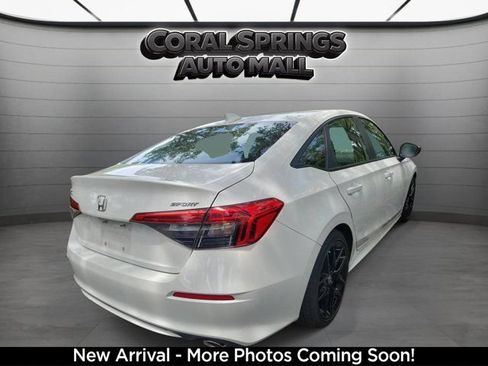 Used 2023 Honda Civic Sport image 4