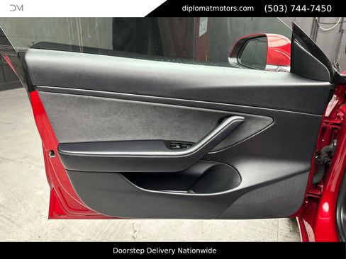 Used 2018 Tesla Model 3 Performance image 22