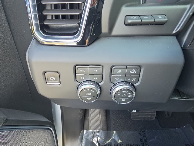 New 2026 GMC Sierra 1500 Denali AWD/4WD image 22