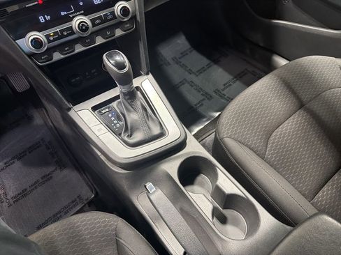 Used 2020 Hyundai Elantra SEL w/ Cargo Package (C1) image 16