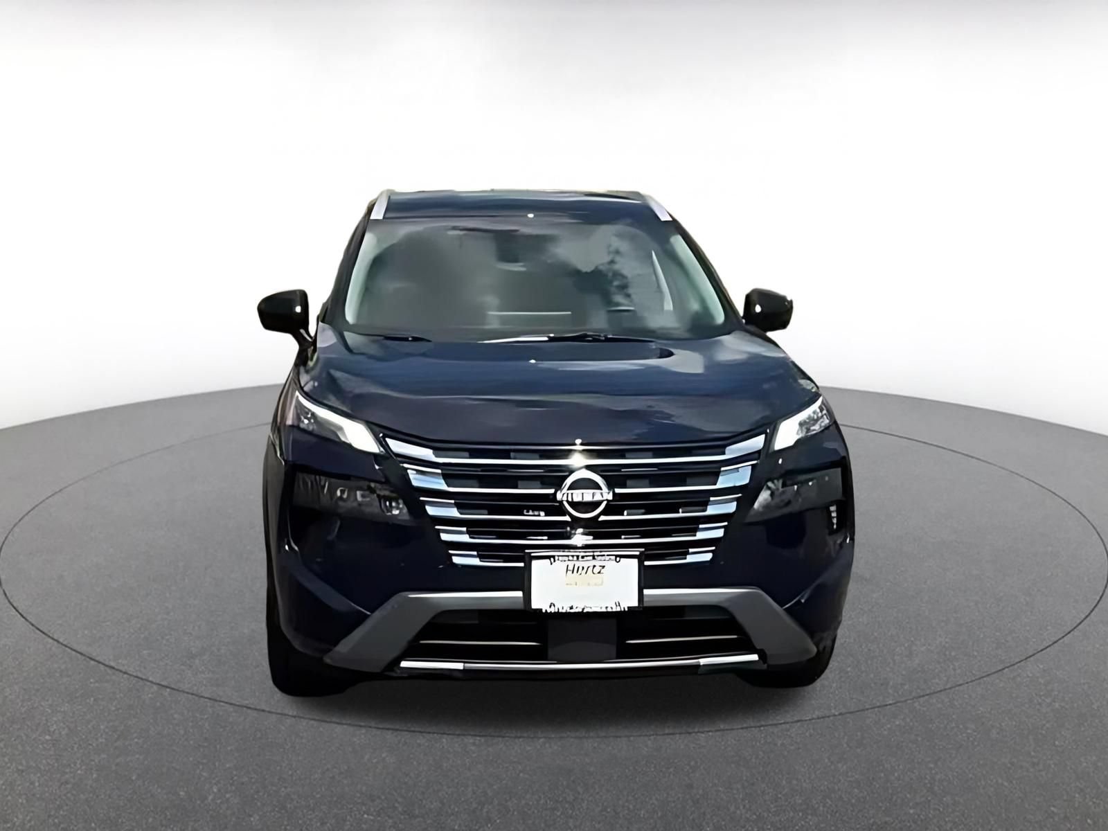 Used 2026 Nissan Rogue SL FWD image 4