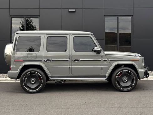 Used 2025 Mercedes-Benz G 63 AMG 4MATIC image 37