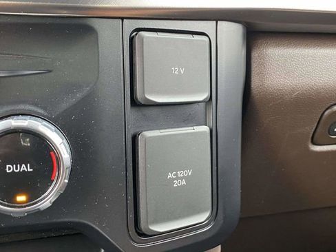 Used 2024 Ford F250 King Ranch w/ Chrome Package image 34