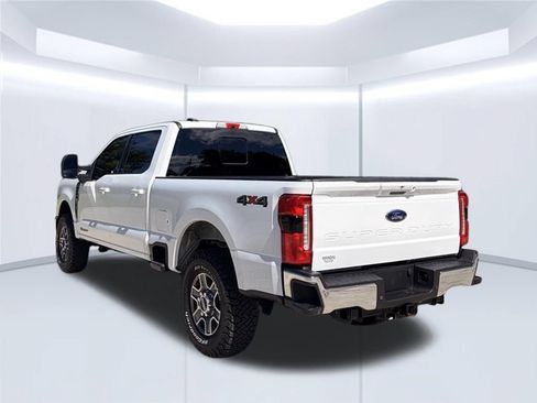 Used 2024 Ford F250 Lariat AWD/4WD image 5