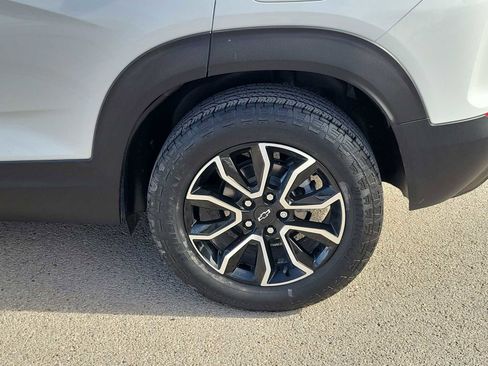 Used 2025 Chevrolet TrailBlazer ACTIV w/ Convenience Package image 4