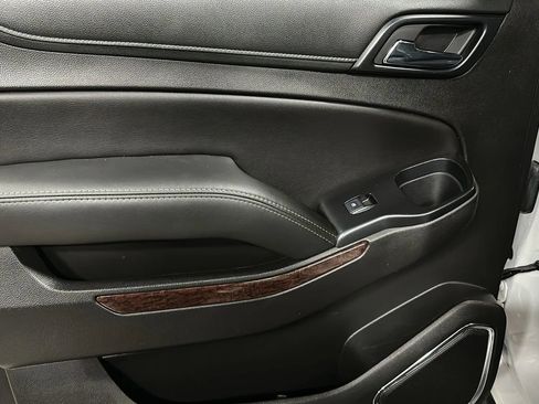 Used 2018 GMC Yukon XL SLT image 12