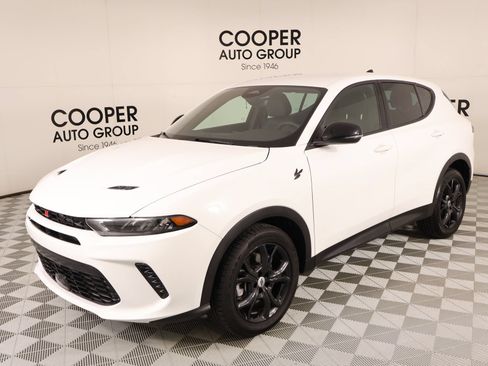 Used 2025 Dodge Hornet GT w/ GT Blacktop Package AWD/4WD image 9