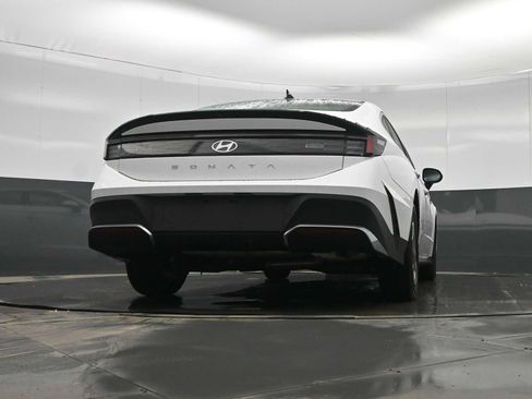 Certified 2025 Hyundai Sonata SE image 38