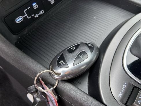 Used 2025 Hyundai Kona SEL FWD image 45