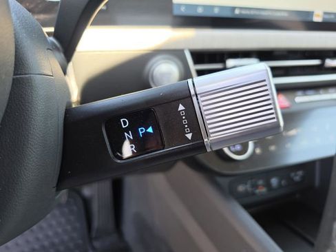 Used 2025 Hyundai Sonata Limited FWD image 34