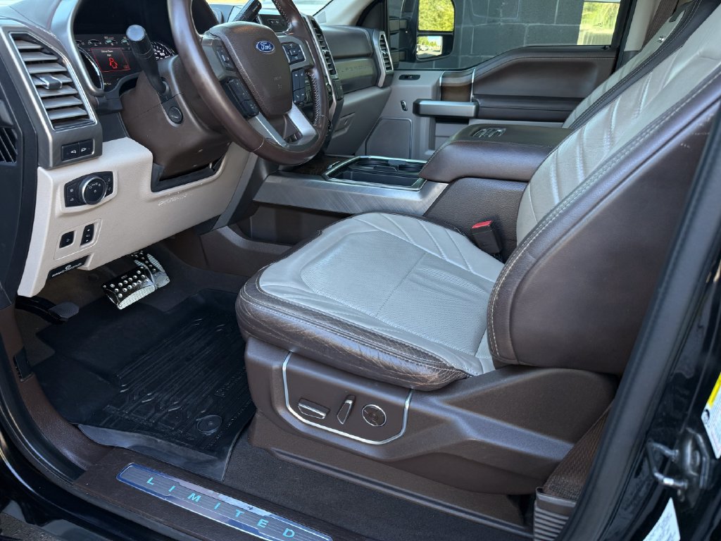Used 2019 Ford F350 Limited w/ FX4 Off-Road Package AWD/4WD image 19