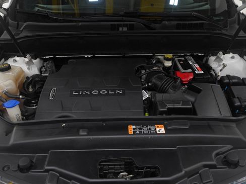 Used 2016 Lincoln MKX Premiere image 30