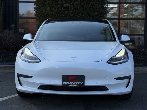 Used 2020 Tesla Model 3 Standard Range Plus image 4